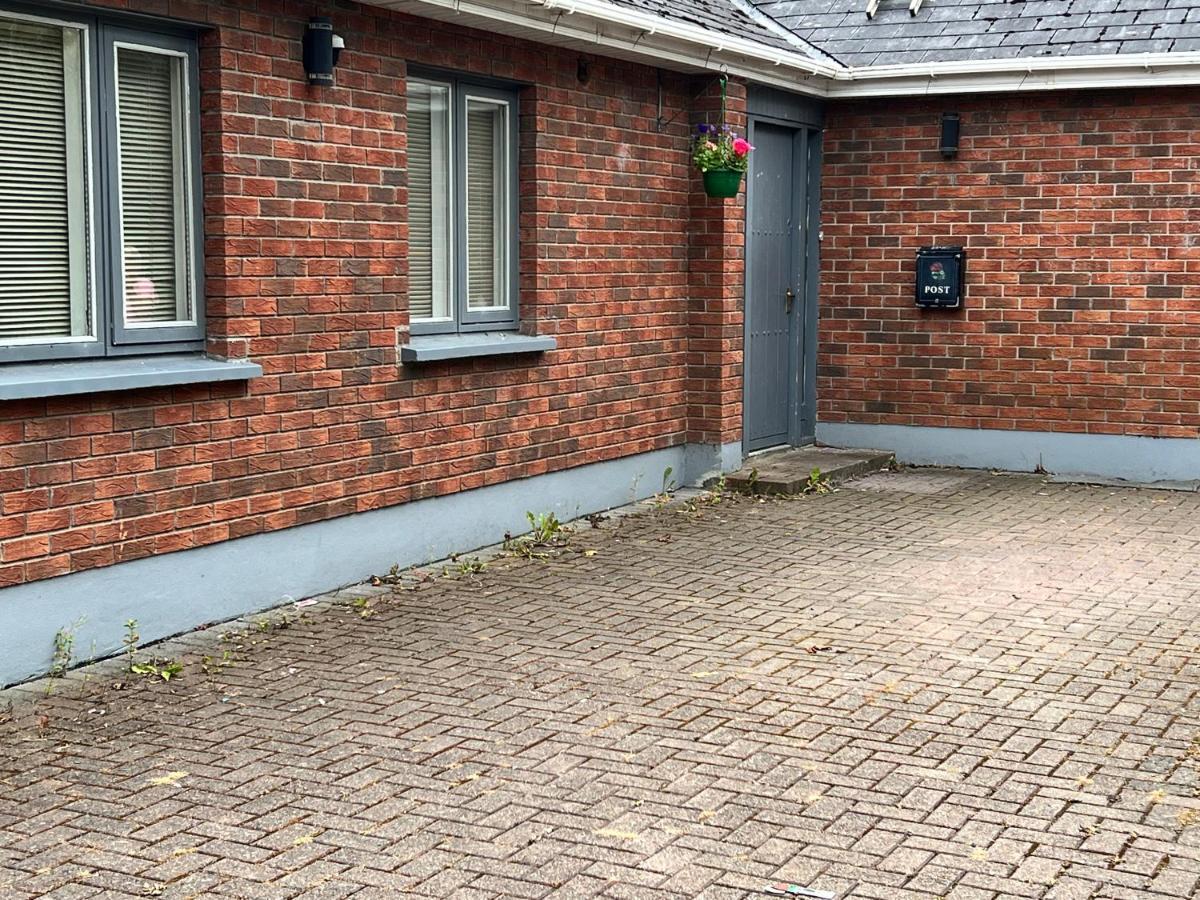 Halford House Hotel Leixlip Bagian luar foto