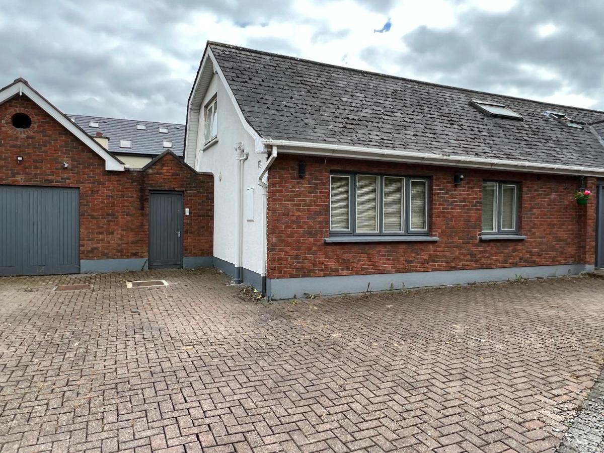 Halford House Hotel Leixlip Bagian luar foto